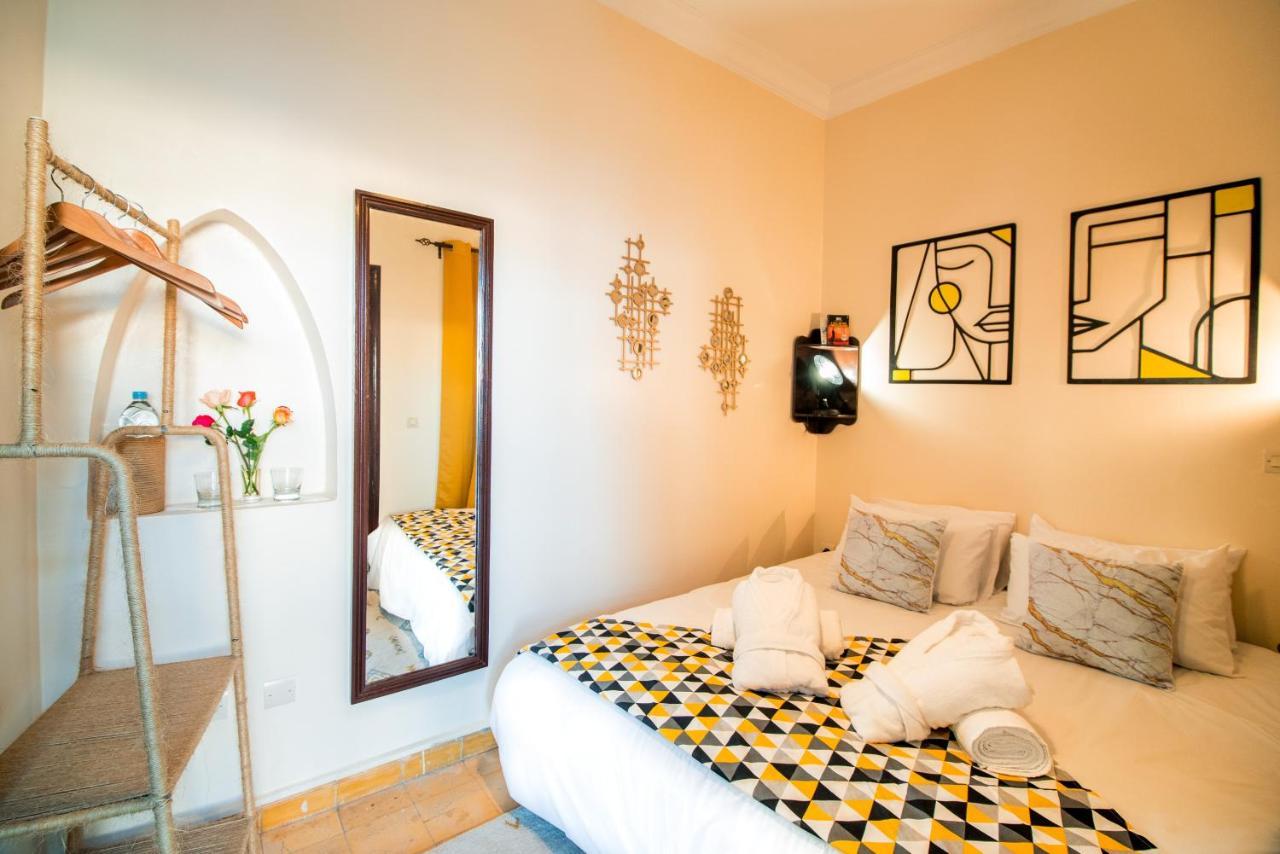 Arthouse Cinema Hotel Suvayr Dış mekan fotoğraf