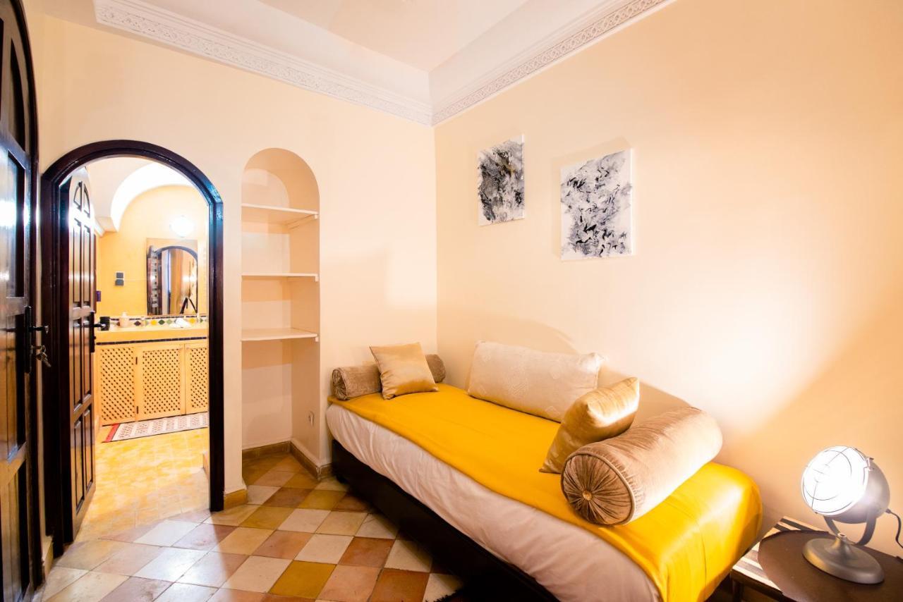 Arthouse Cinema Hotel Suvayr Dış mekan fotoğraf