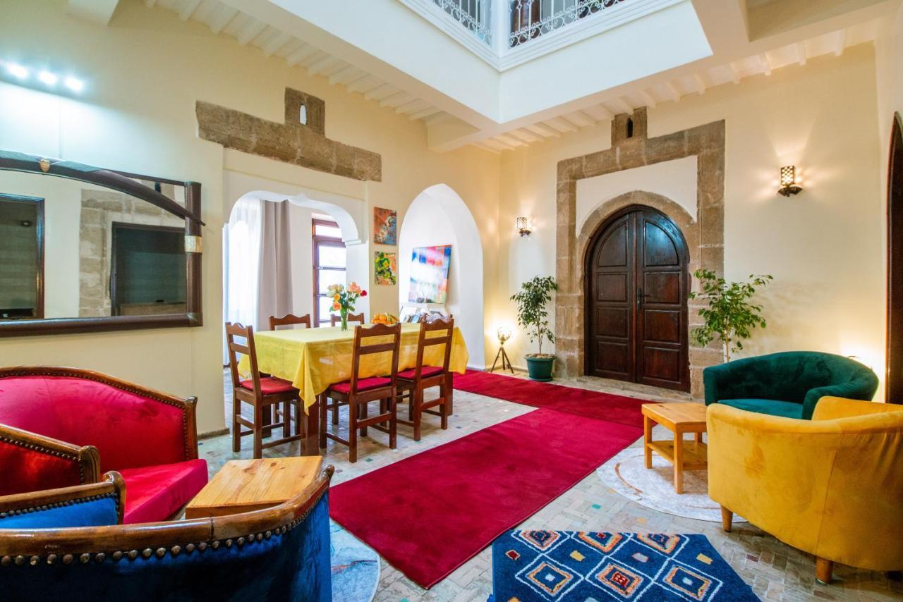 Arthouse Cinema Hotel Suvayr Dış mekan fotoğraf