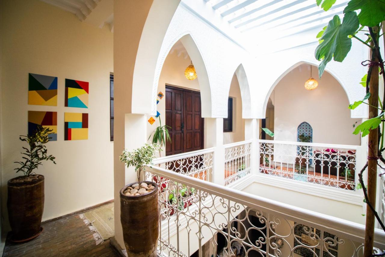 Arthouse Cinema Hotel Suvayr Dış mekan fotoğraf
